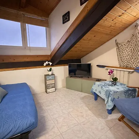 Parcheggio Privato E In Zona - La Piccola Mansarda Del Marinaio Apartment Sanremo