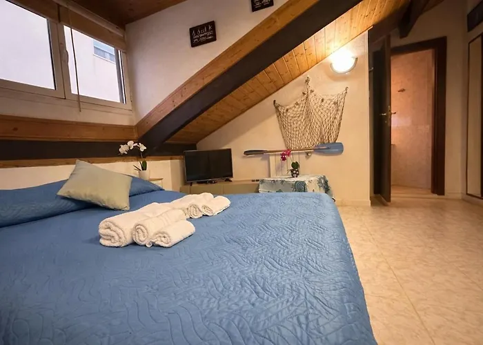 Lejlighed L&r - La Piccola Mansarda Del Marinaio - A Sanremo